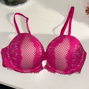 Victoria Secrets Bombshell Bra